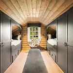 The Nordic Retreat - *
