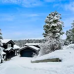 The Nordic Retreat - شاليه سترين