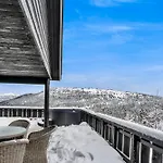 The Nordic Retreat - شاليه سترين