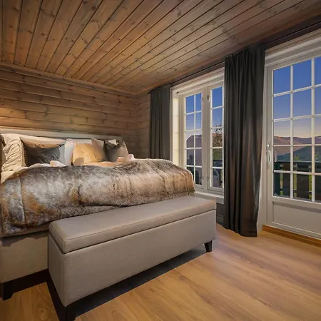 The Nordic Retreat - Chalet Stryn