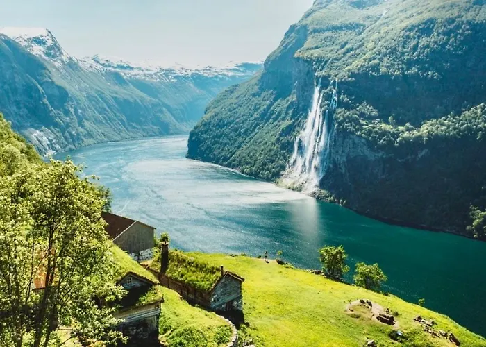 The Nordic Retreat - *