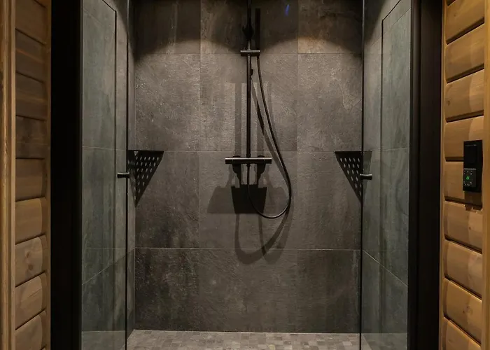 The Nordic Retreat - * سترين