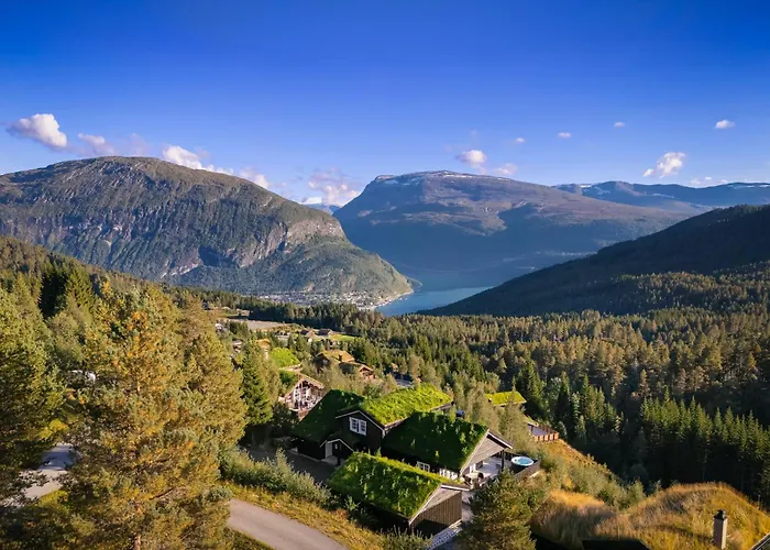 The Nordic Retreat - شاليه سترين